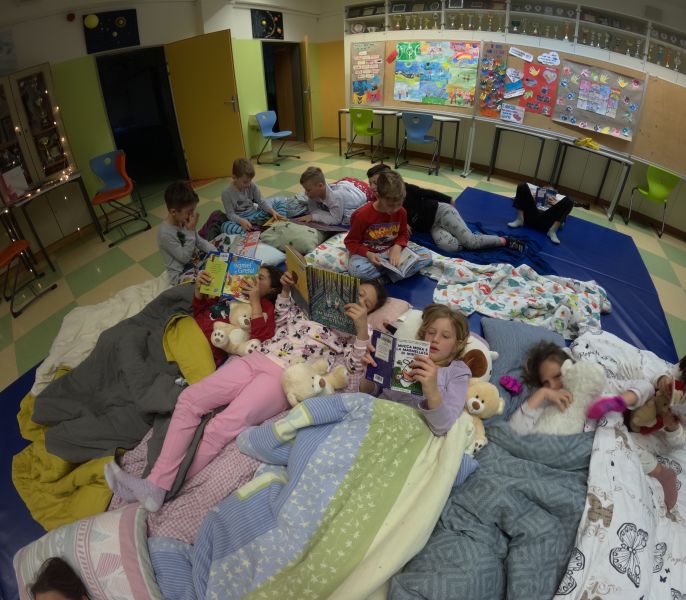 Magica notte in biblioteca